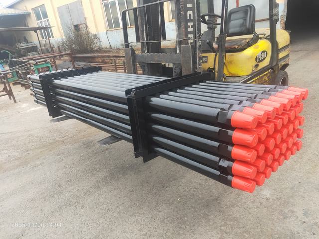 公路護(hù)欄孔打 樁機(jī)102鉆桿參數(shù) 名達(dá)正宇5寸短脖沖擊器